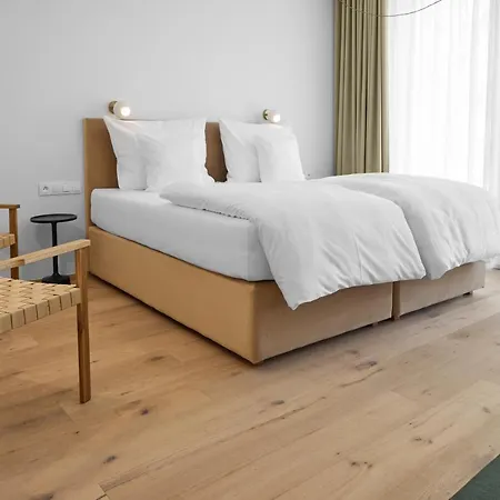 Thaya Vinarstvi Hotel 4*