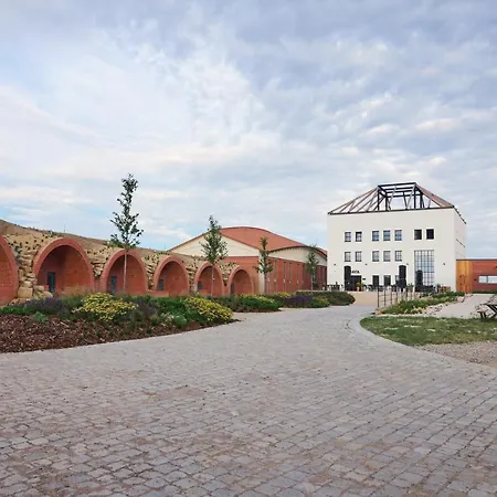 Hotel Thaya Vinarstvi 4*