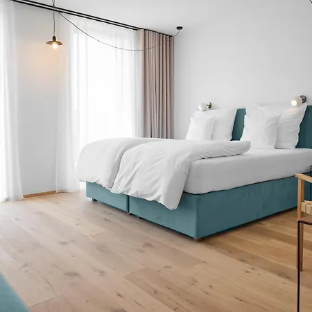 Thaya Vinarstvi Otel
